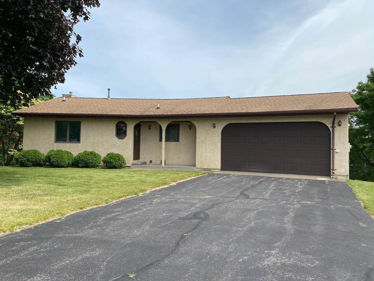 2085 Austin Circle - Photo 1