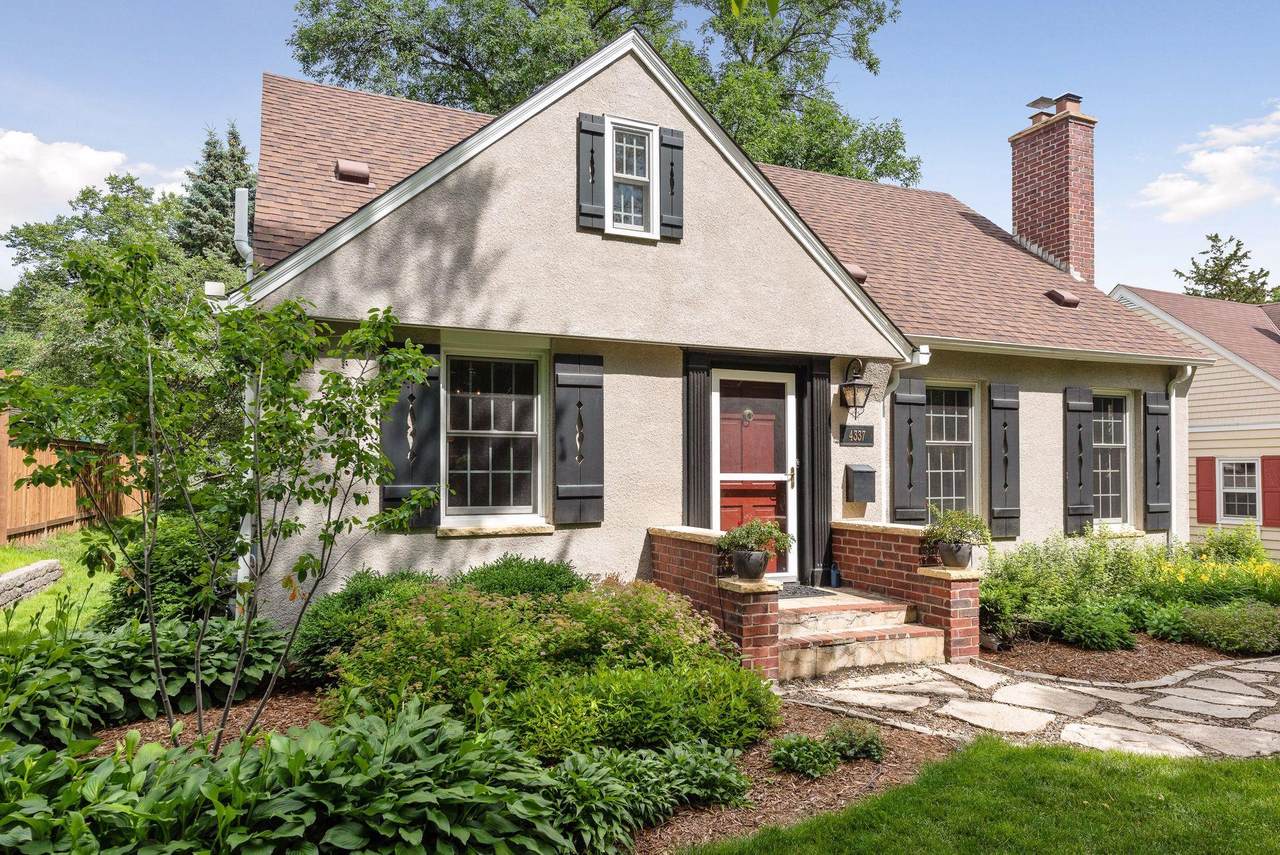4337 Brook Avenue - Photo 1