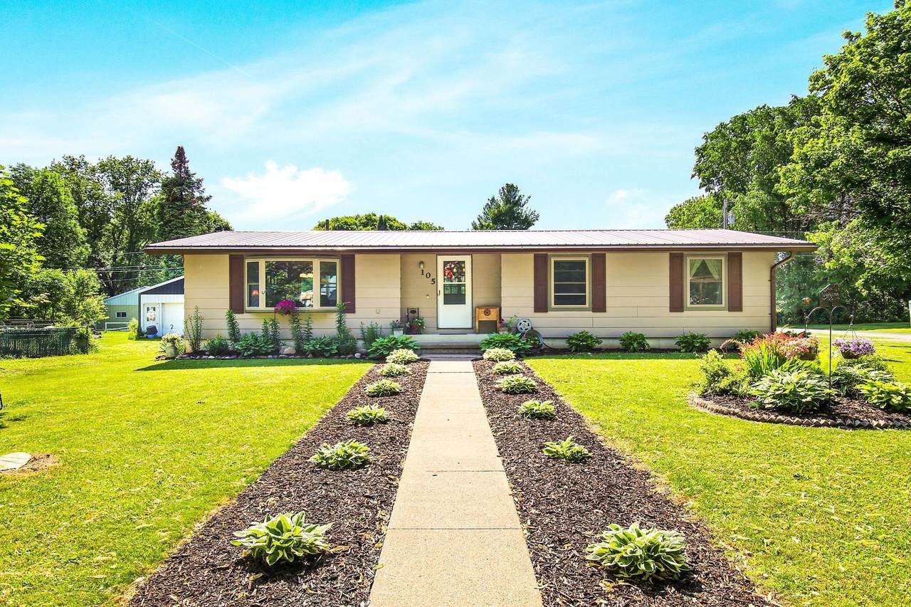 105 16th Street - Photo 1
