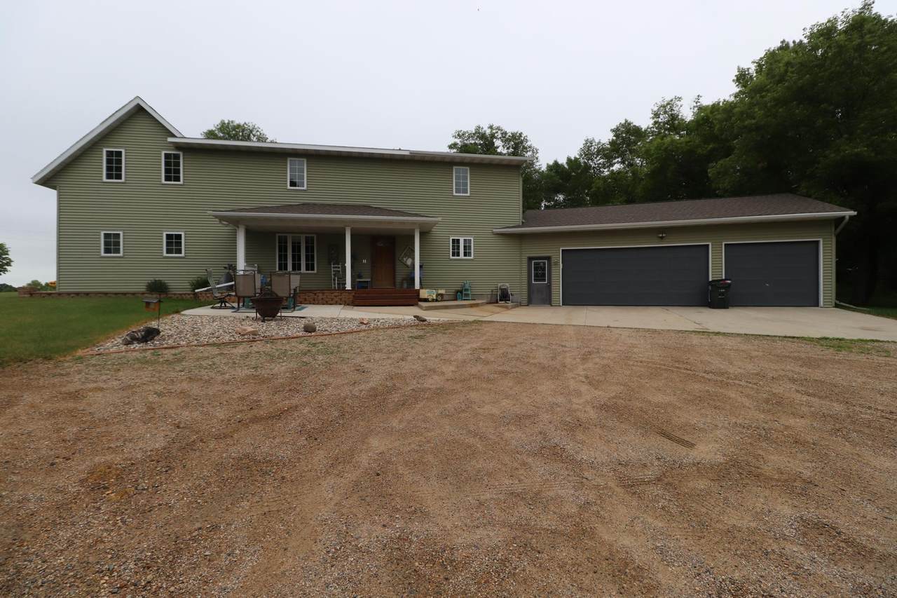 22013 County Road 10 - Photo 1
