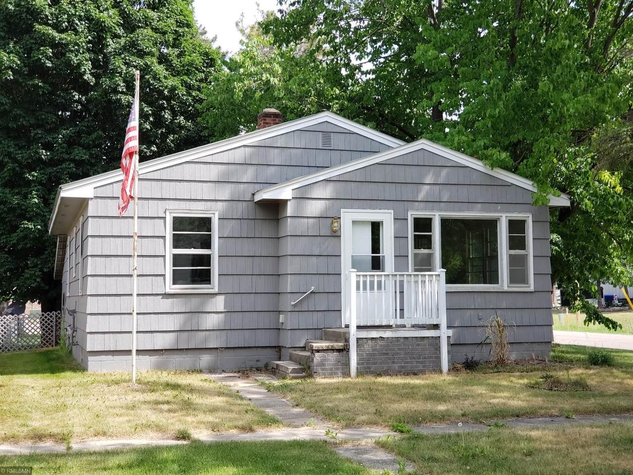212 Birch Street - Photo 1