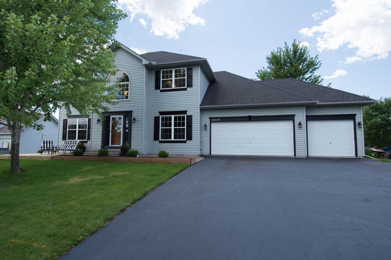 6547 Mackenzie Avenue - Photo 1