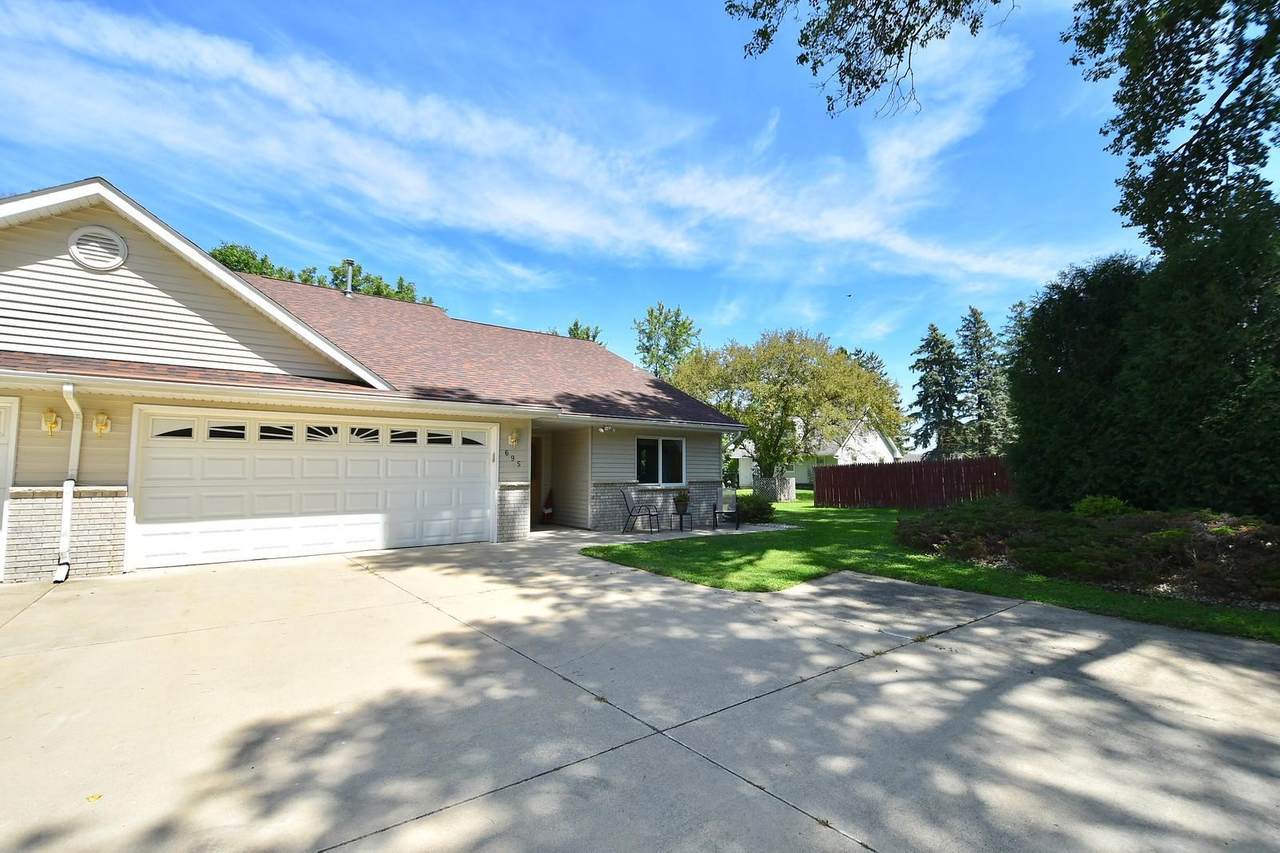 695 Jefferson Drive - Photo 1