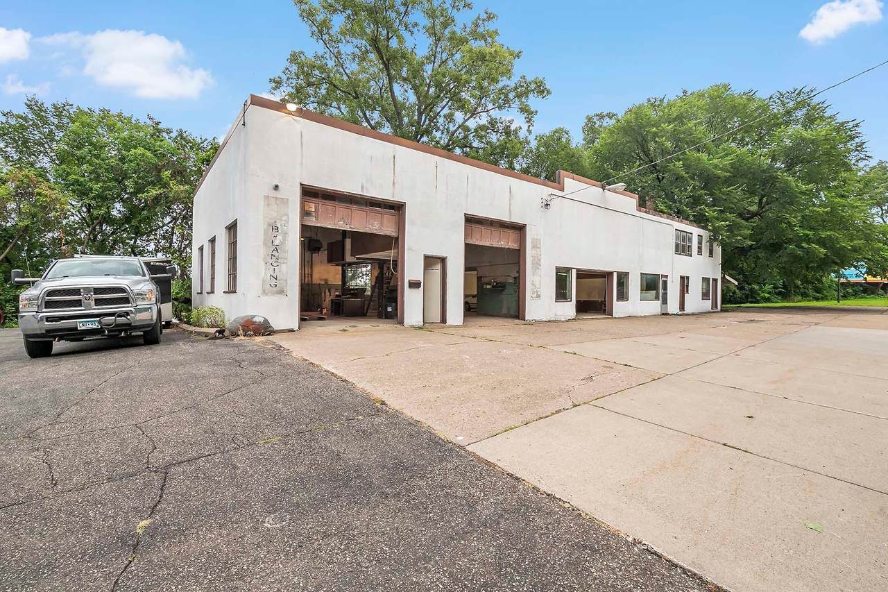 722 Concord Street - Photo 1