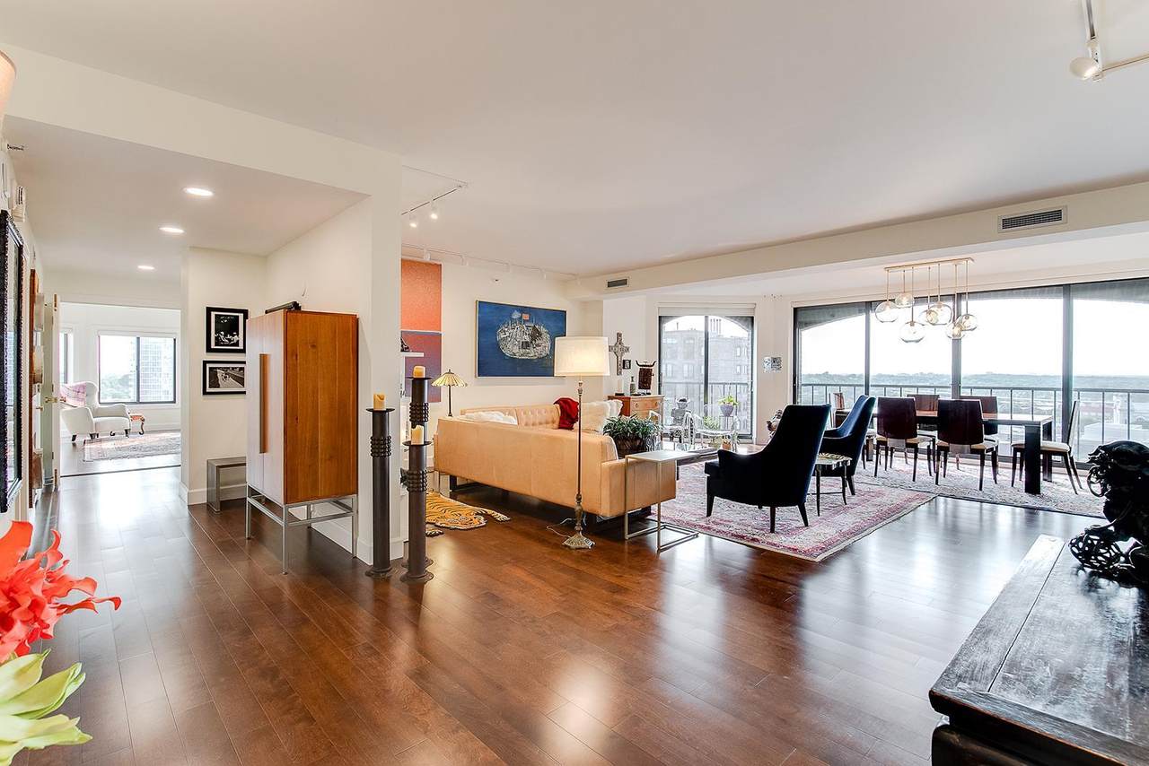 1201 Yale Place - Photo 1