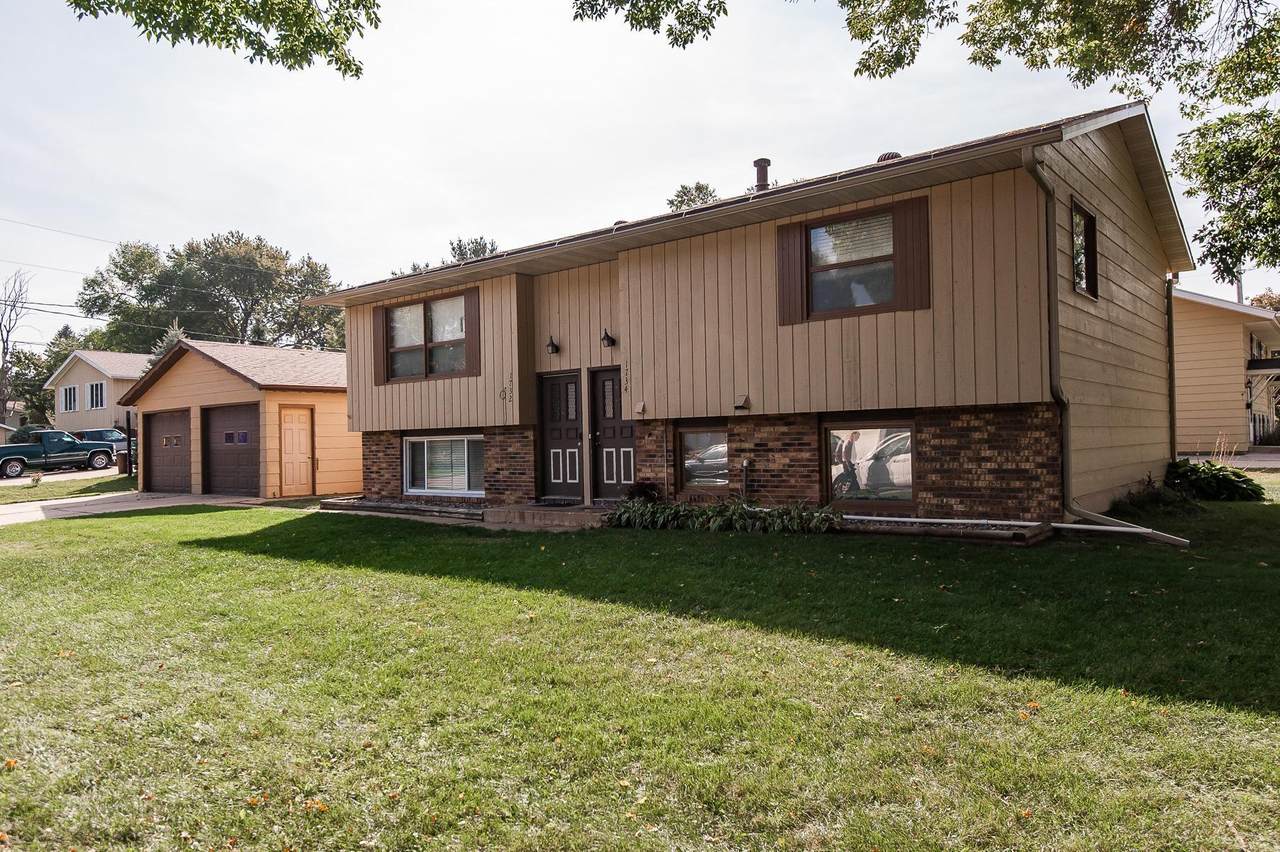 1732 30th Street - Photo 1