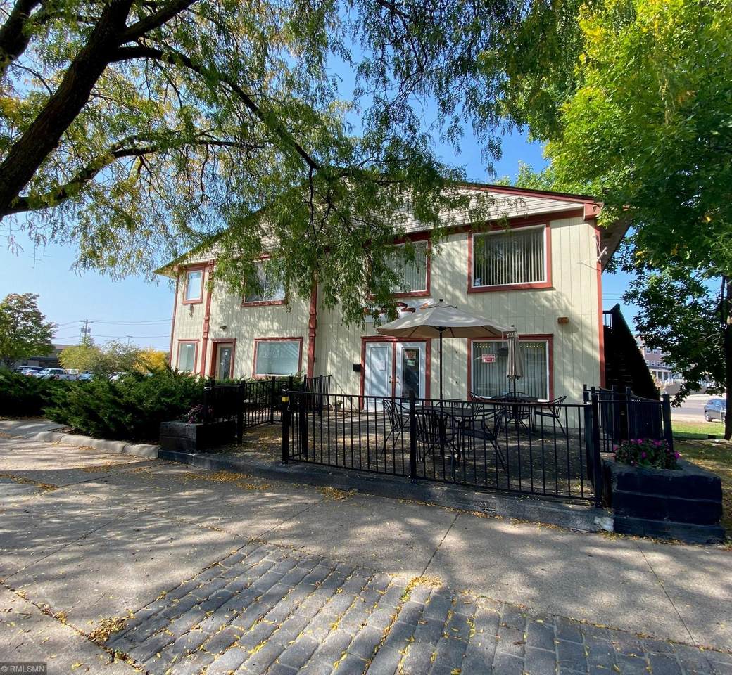 2503 7th Avenue - Photo 1