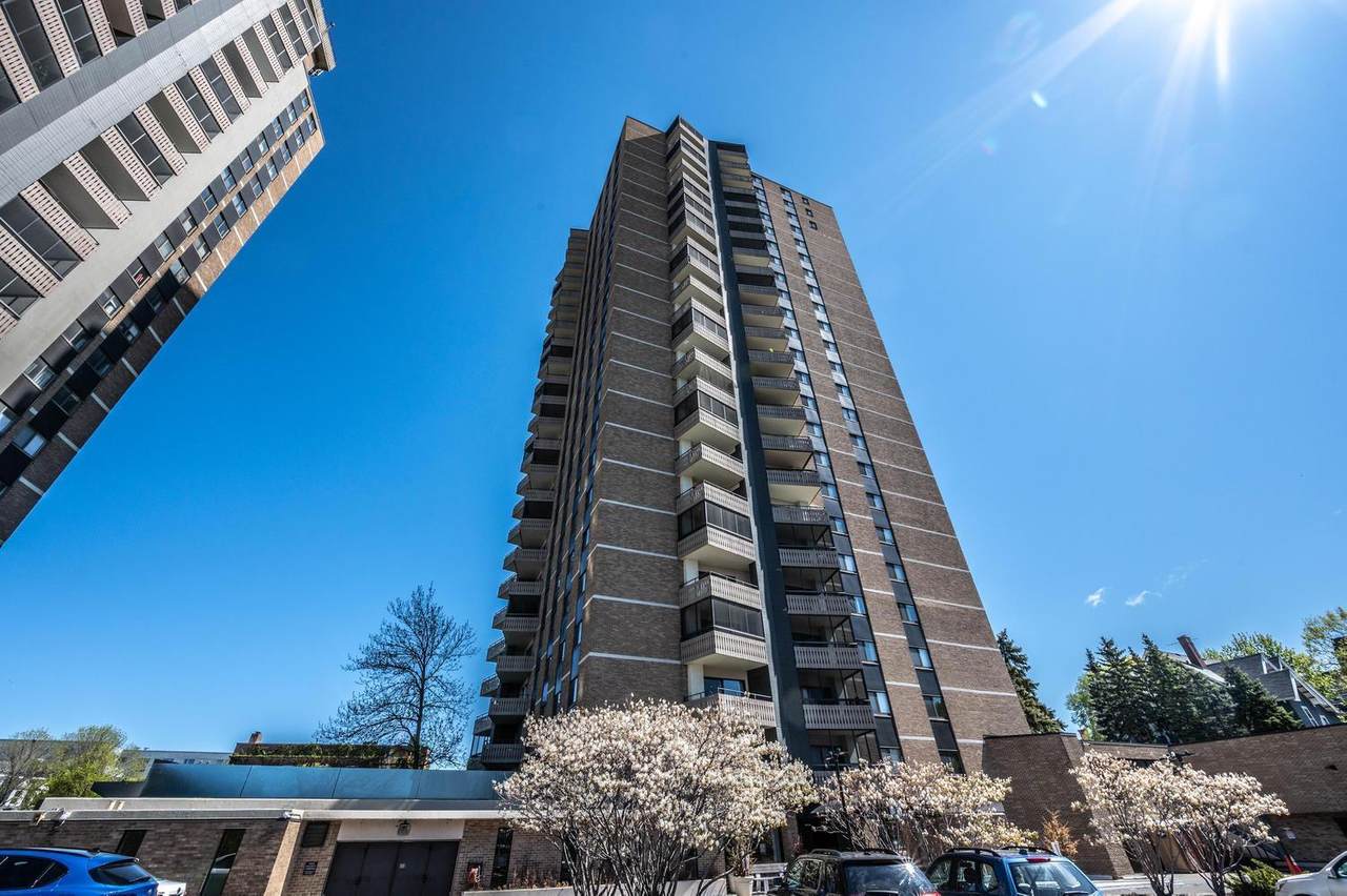 400 Groveland Avenue - Photo 1