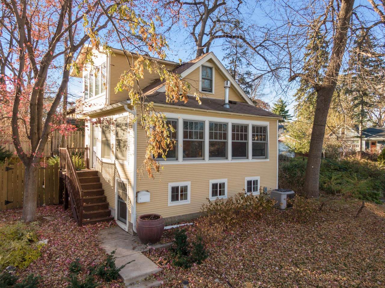 4050 Queen Avenue - Photo 1