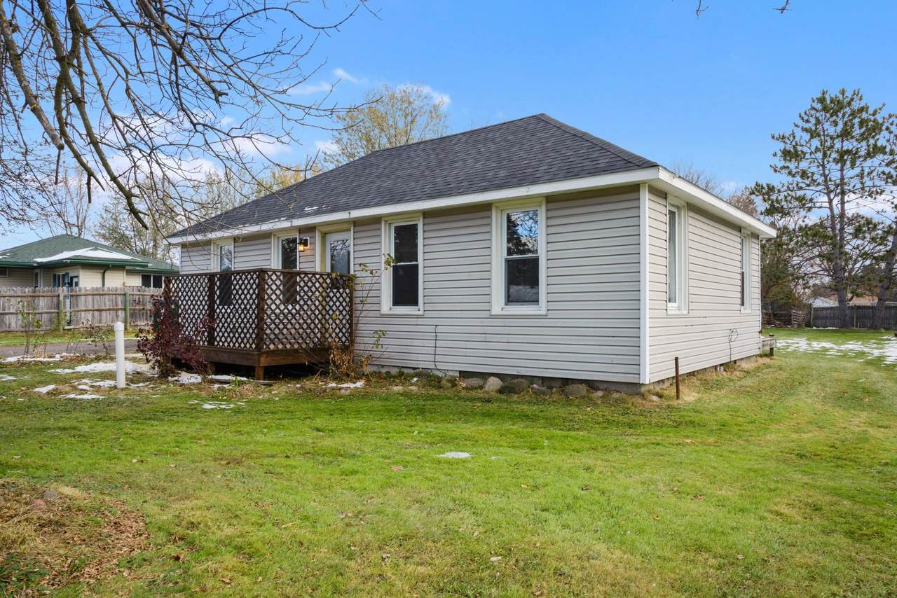 1638 Wall Avenue - Photo 1