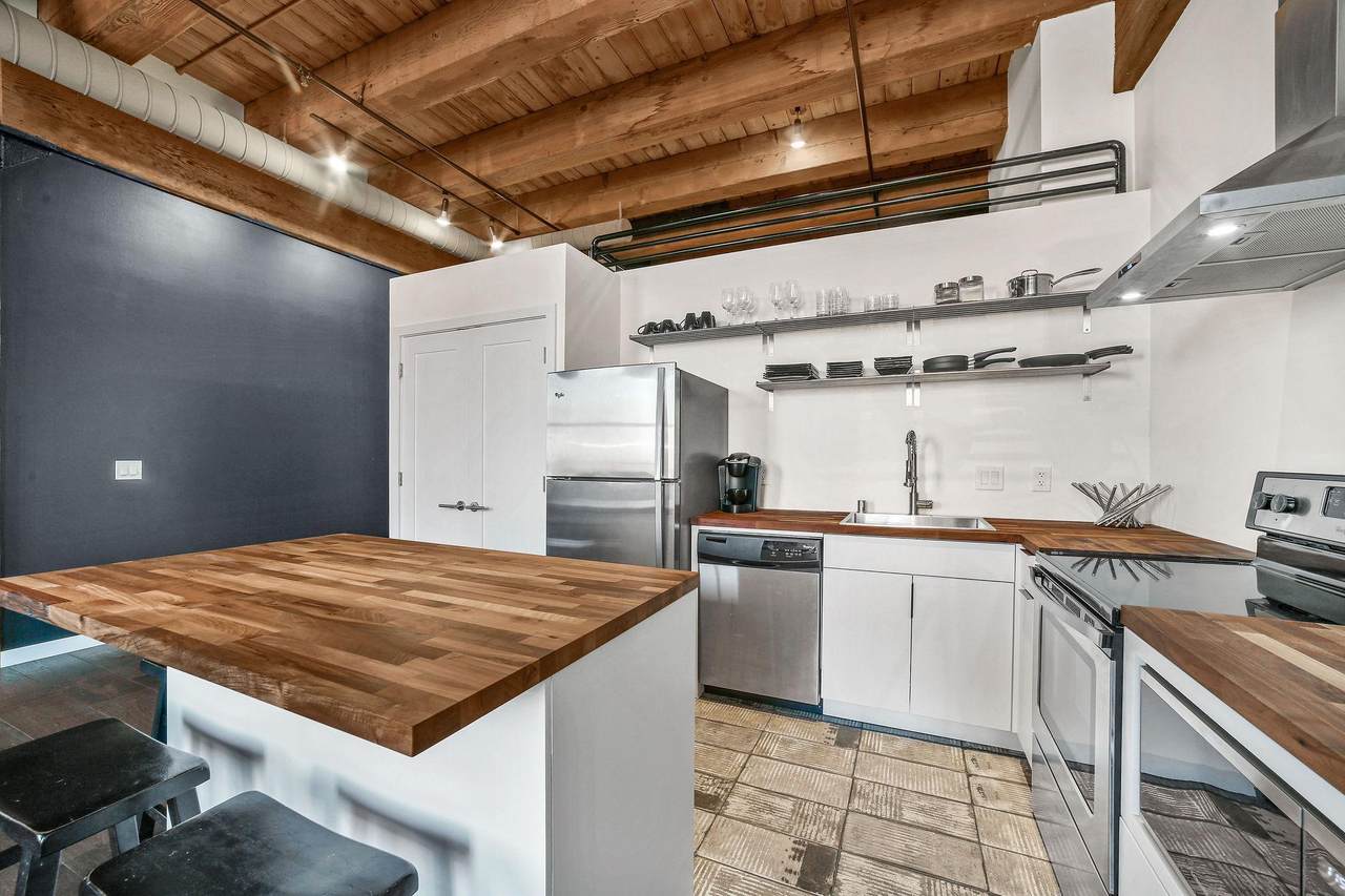 289 5th Street - Photo 1