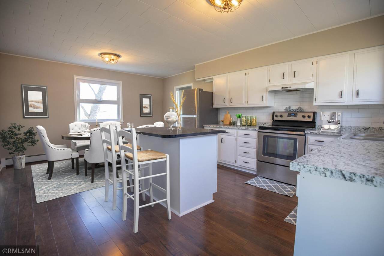 212 5th Street - Photo 1
