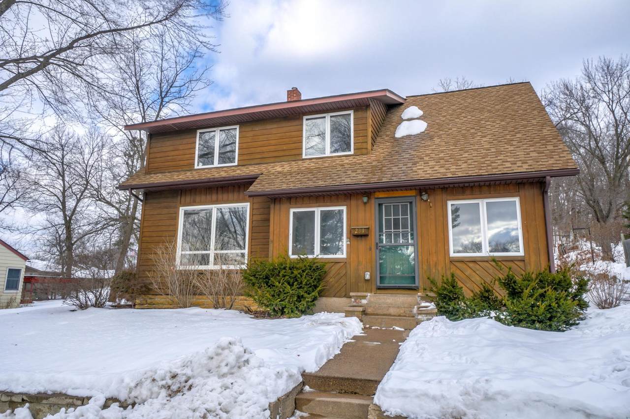 231 Union Street - Photo 1