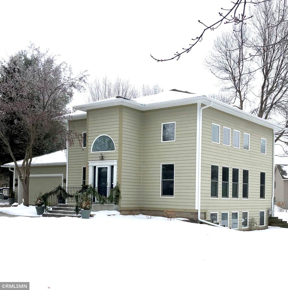 1100 Sycamore Street - Photo 1