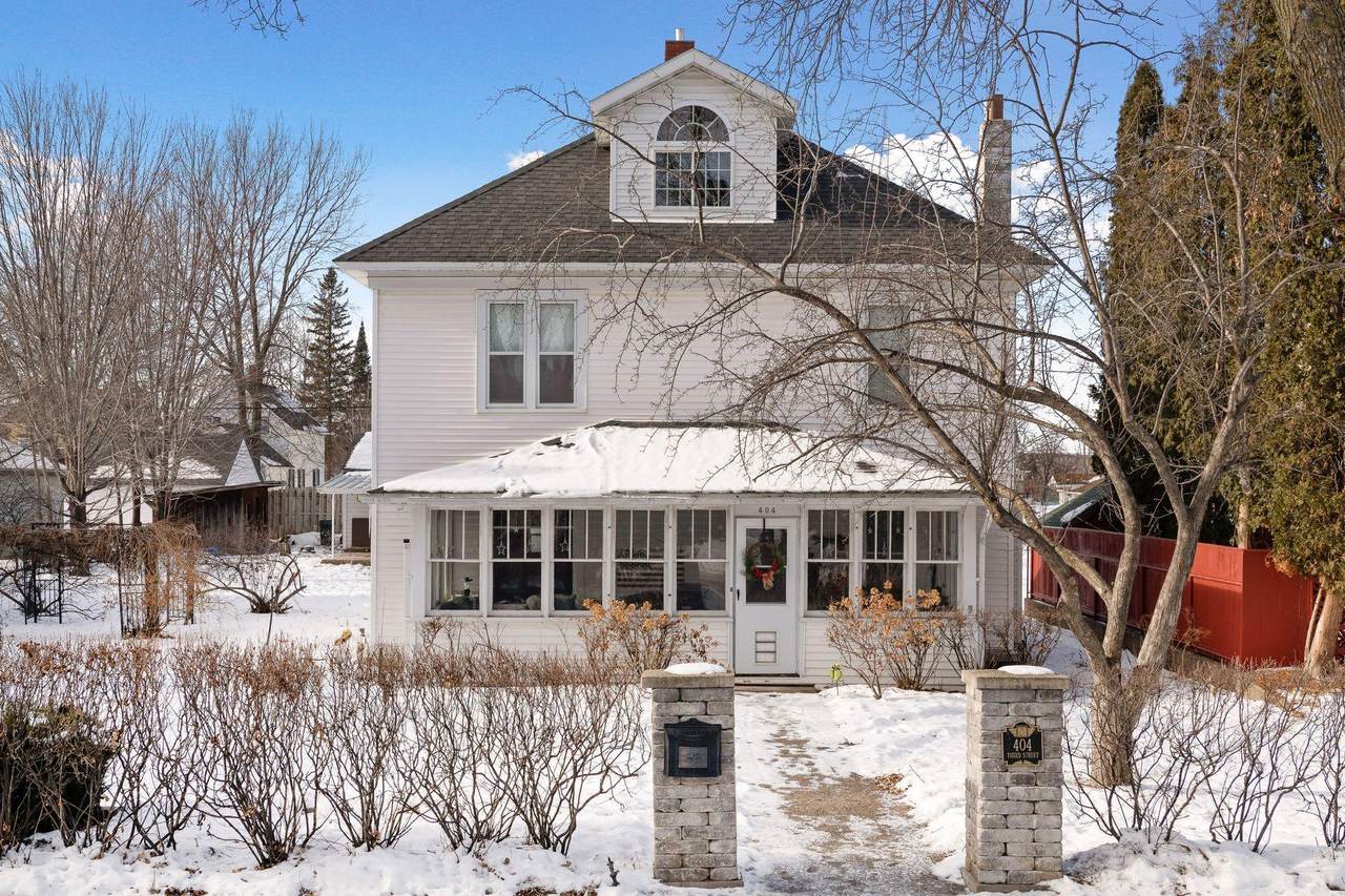 404 3rd Street - Photo 1