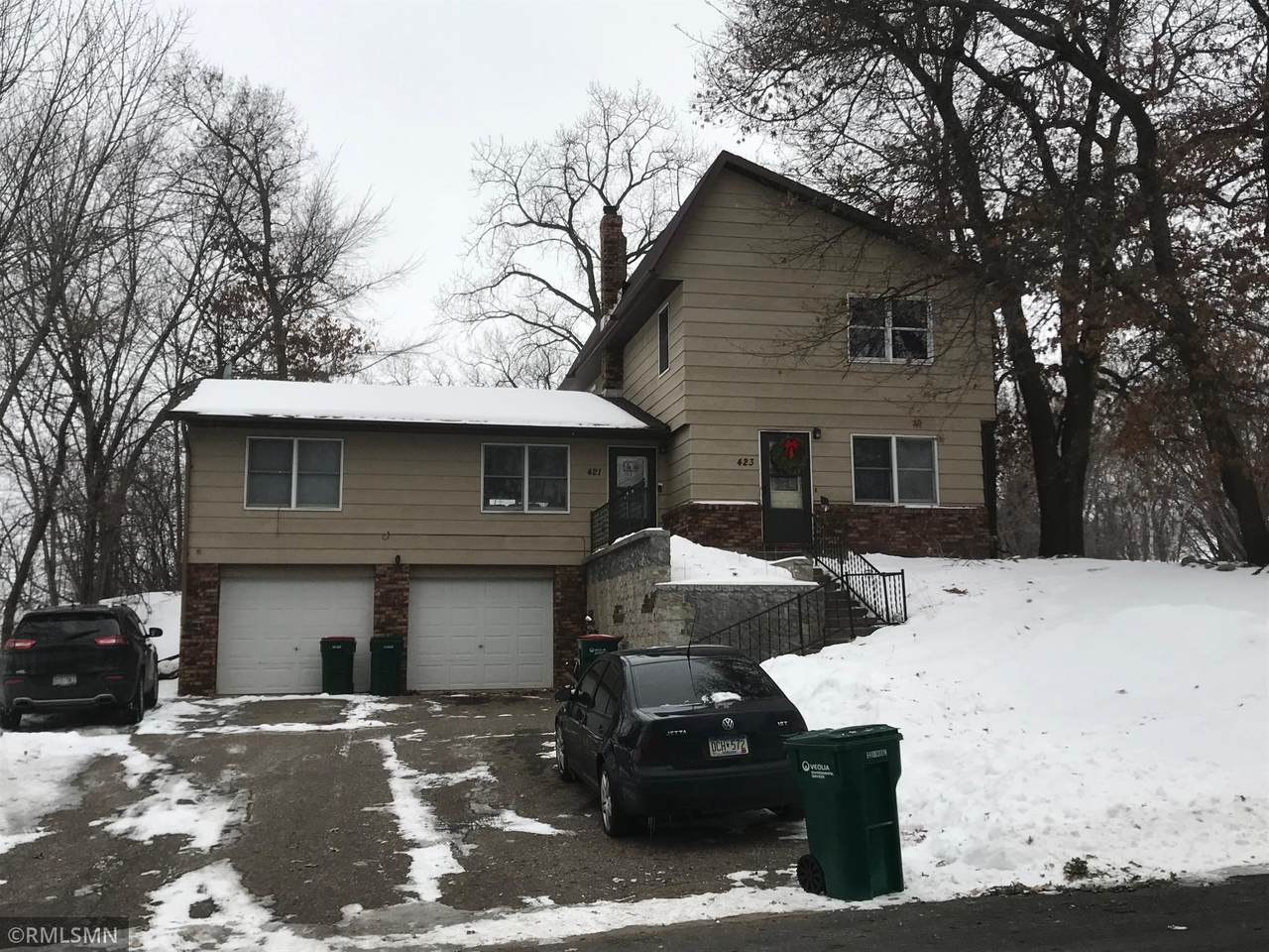 421-423 Grove Street - Photo 1