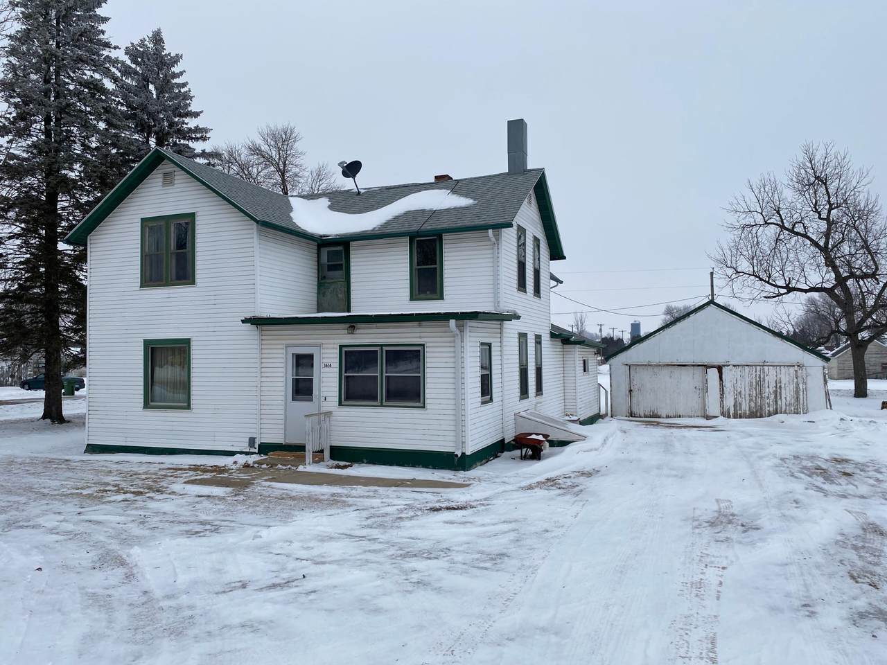 1614 Broadway Street - Photo 1