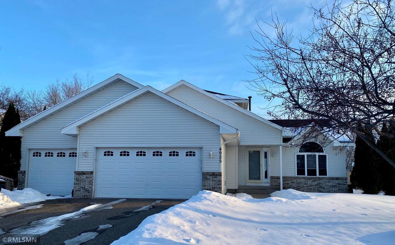 4925 Kings Crossing - Photo 1
