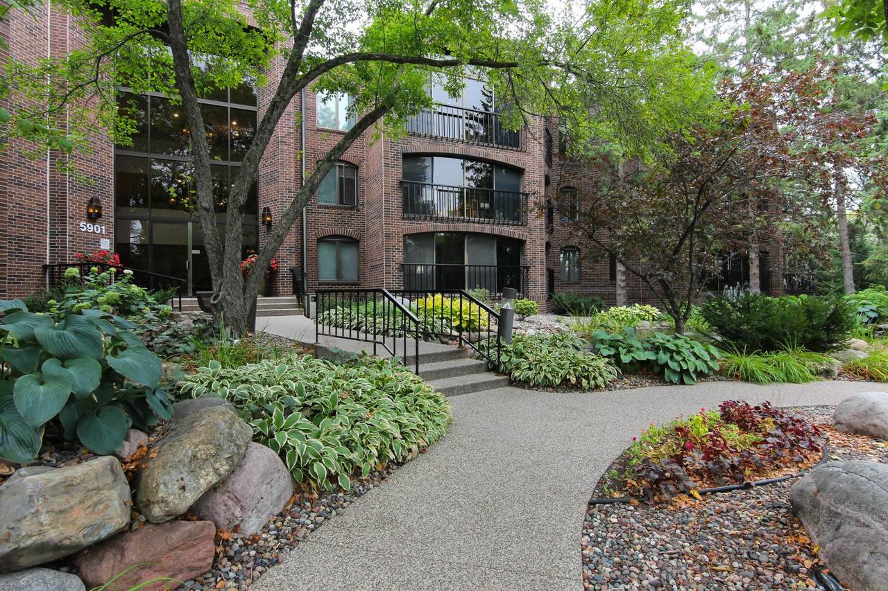 5901 Laurel Avenue - Photo 1