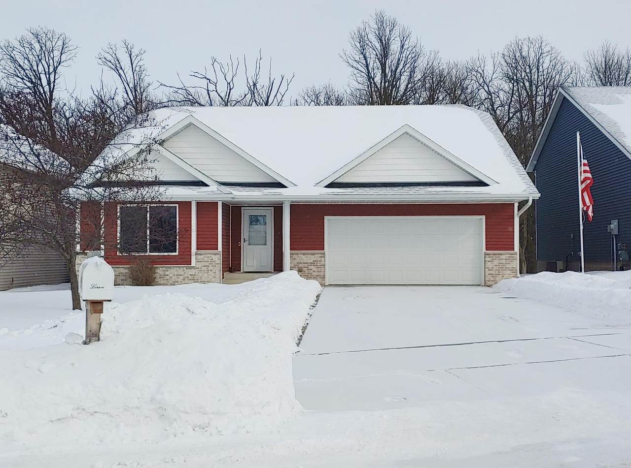 1058 Falcon Road - Photo 1