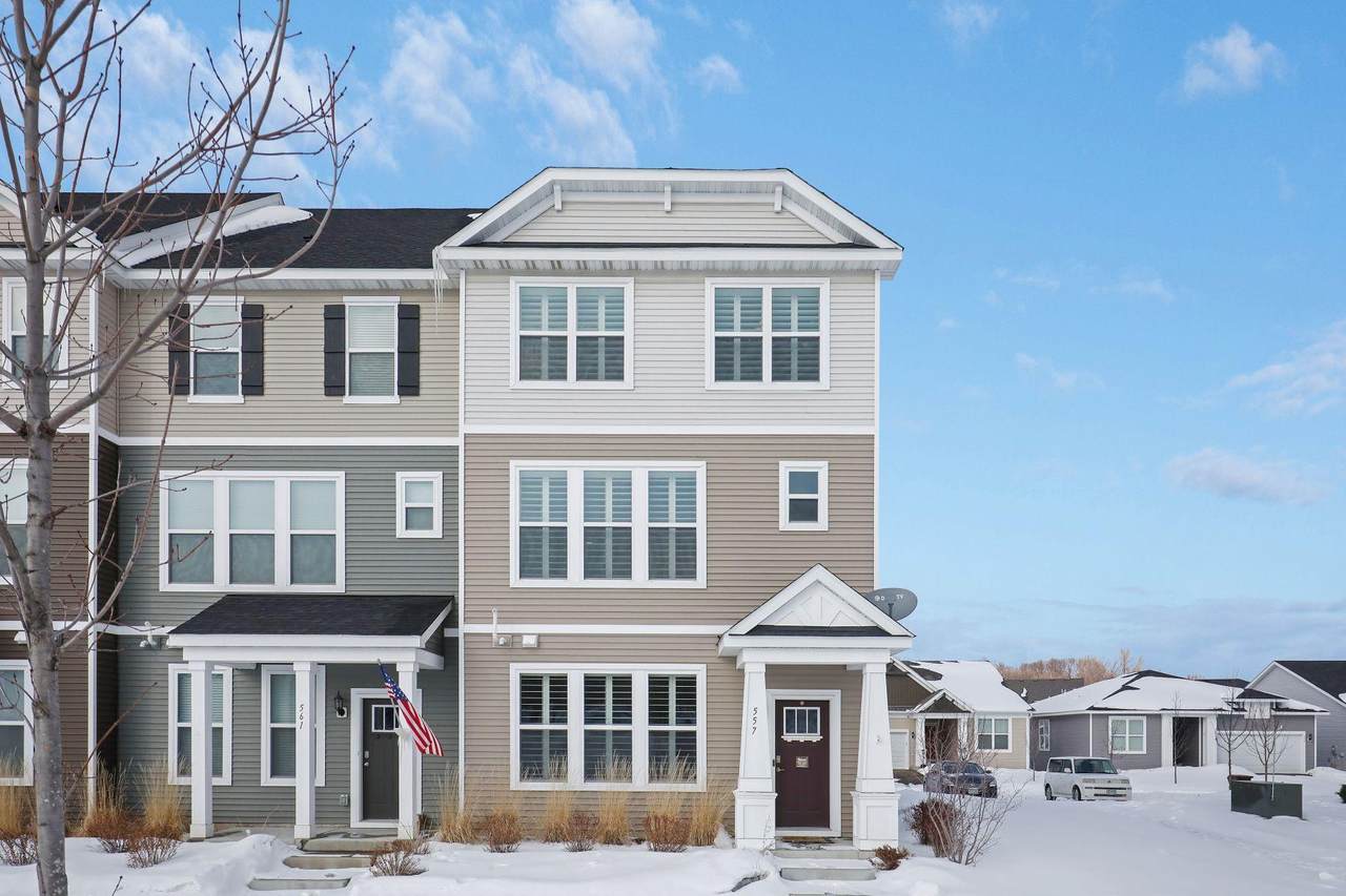 557 Satori Way - Photo 1