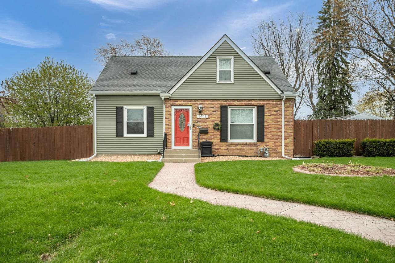 6701 12th Avenue - Photo 1