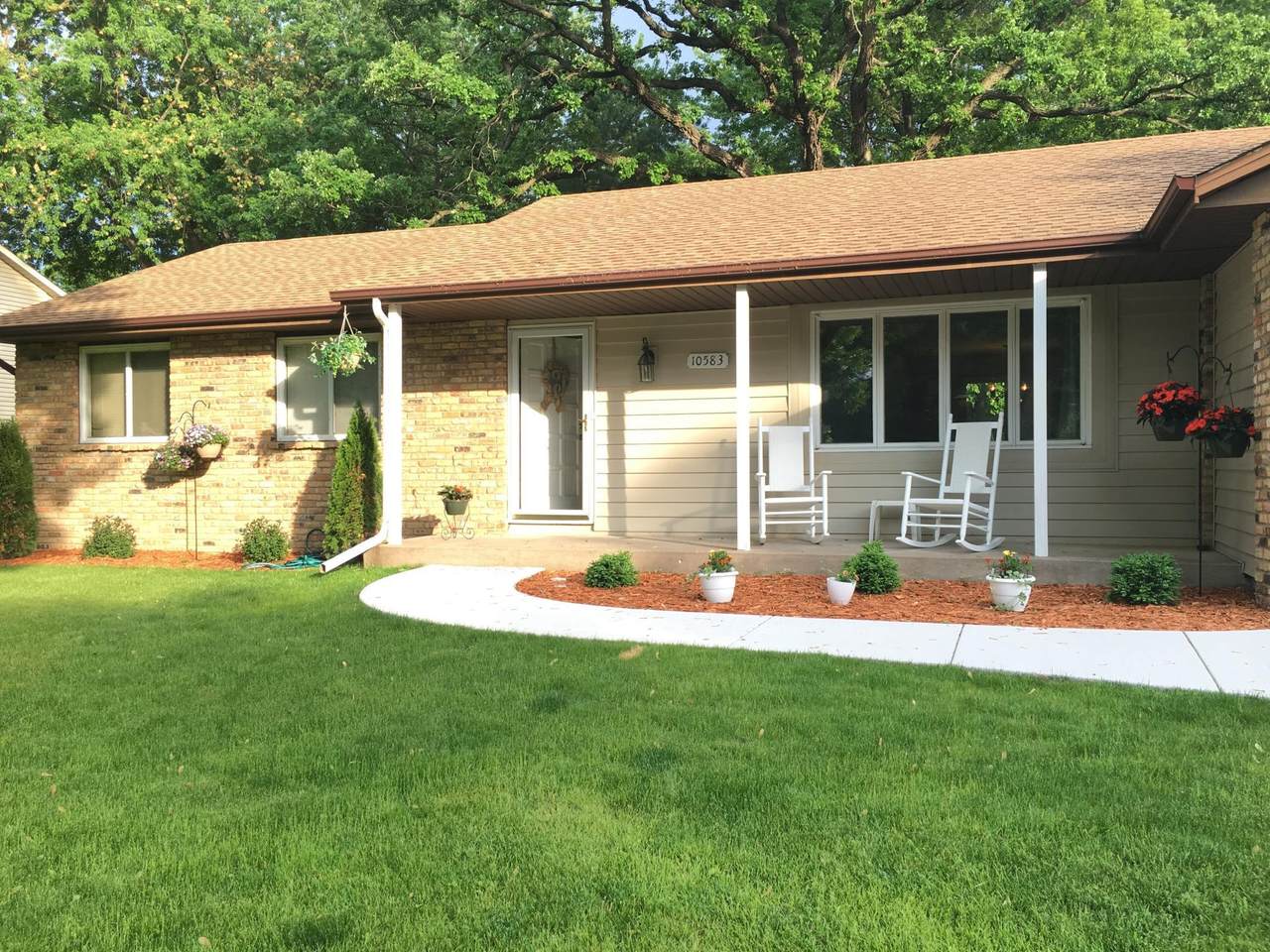 10583 103rd Avenue - Photo 1