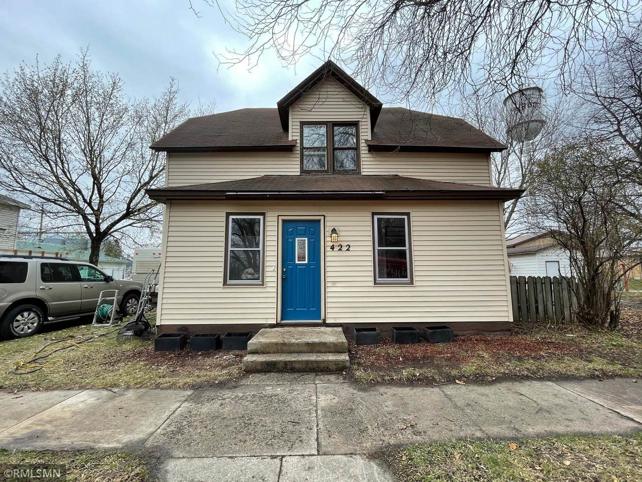 422 Clara Avenue - Photo 1
