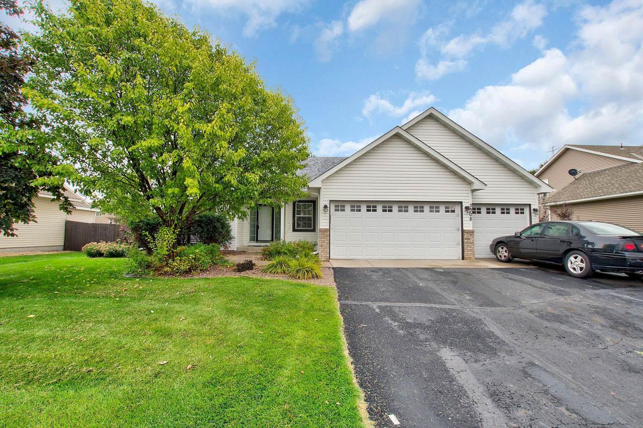 3308 94th Avenue - Photo 1