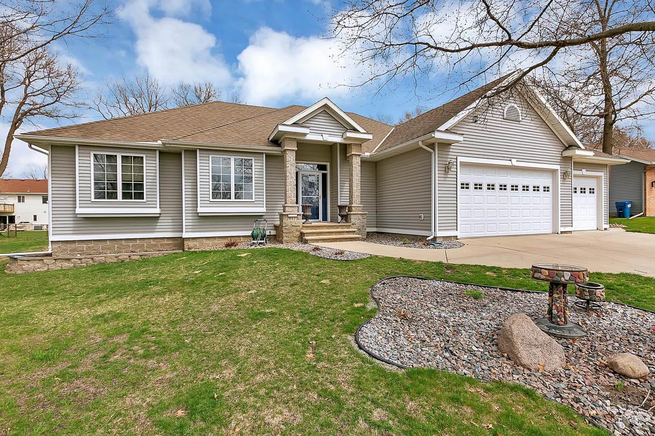 917 Wildflower Lane - Photo 1