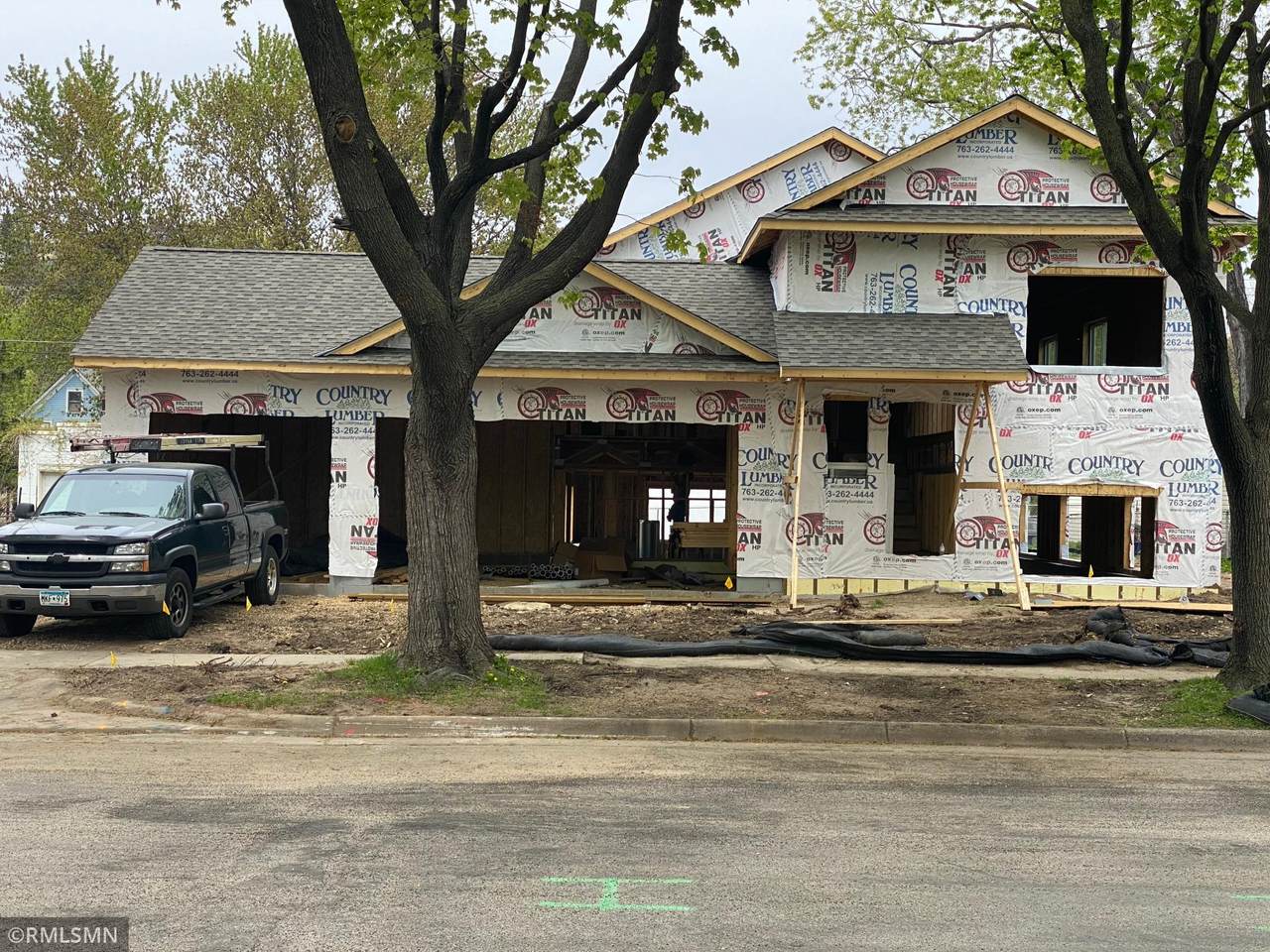 451 Goodhue Street - Photo 1