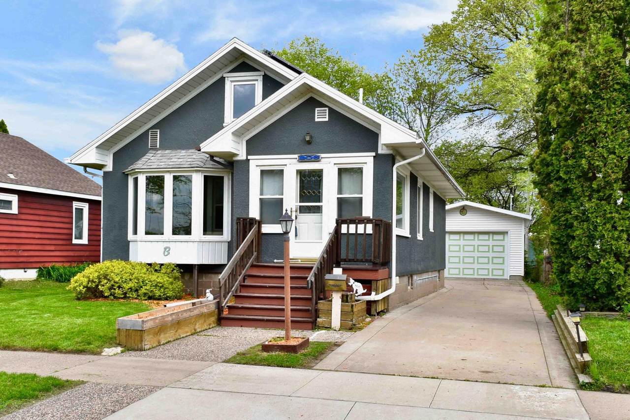 606 Walnut Street - Photo 1