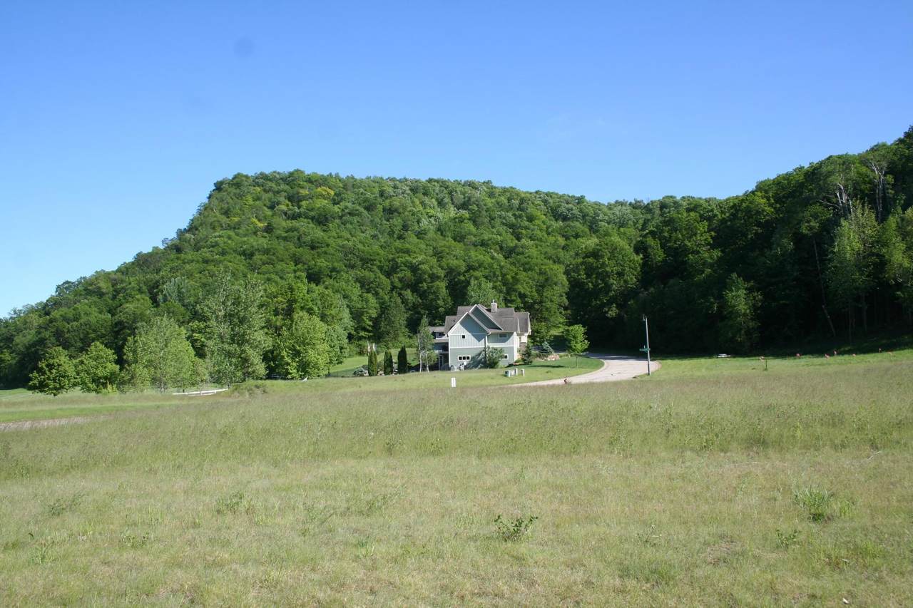 2713 Oakhurst Drive - Photo 1