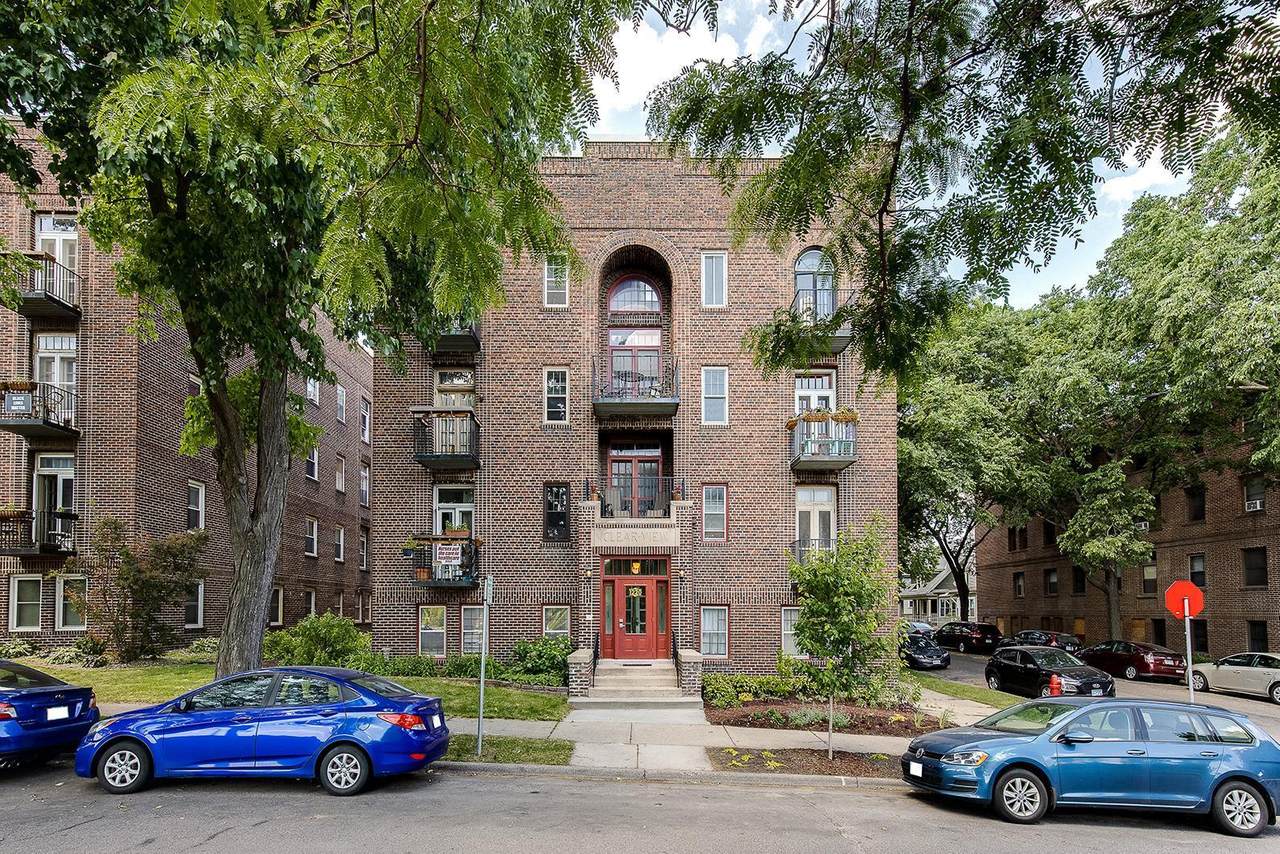 1220 Powderhorn Terrace - Photo 1