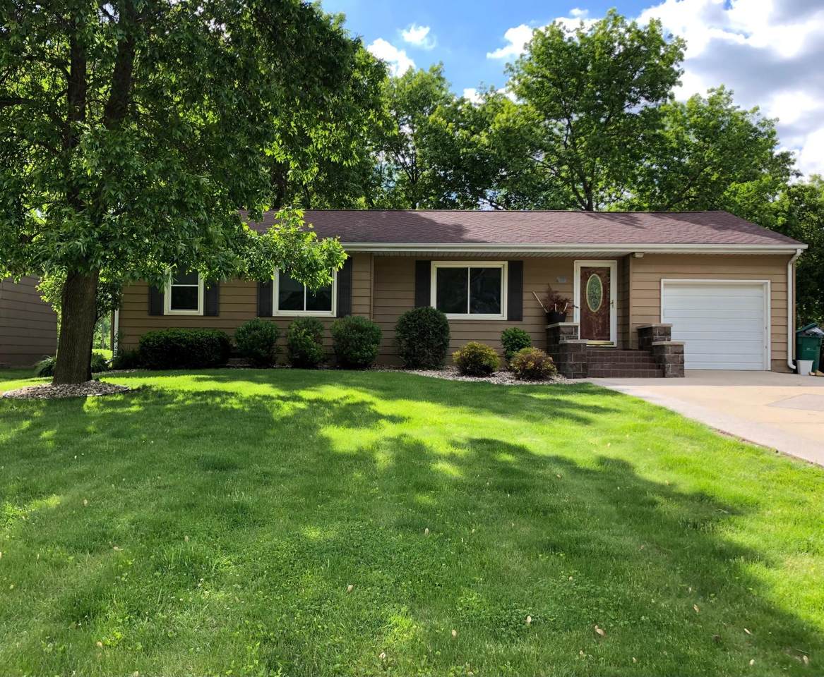 2150 Cottonwood Lake Drive - Photo 1