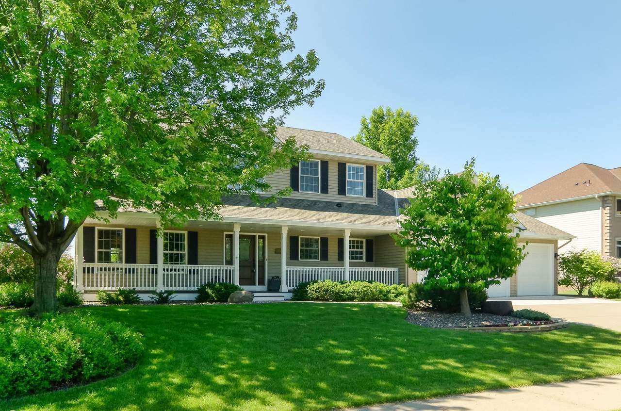 22425 Marie Avenue - Photo 1
