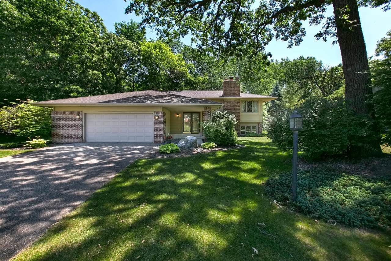 8731 Highwood Way - Photo 1