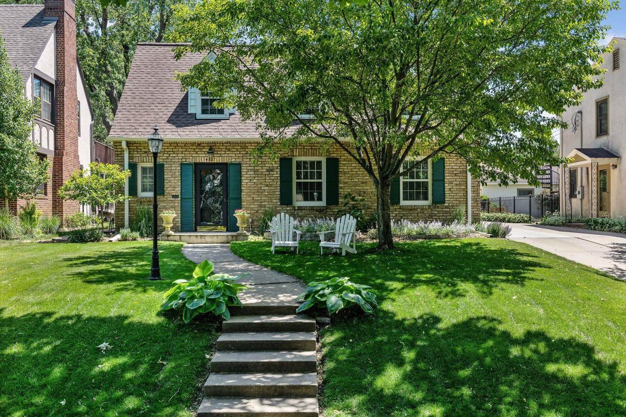 4527 Arden Avenue - Photo 1