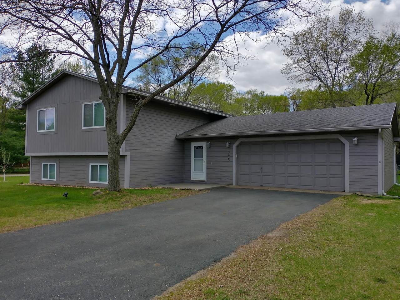 7625 Newton Avenue - Photo 1