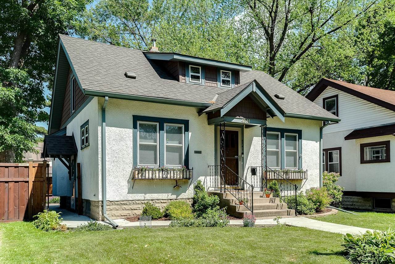 4541 44th Avenue - Photo 1