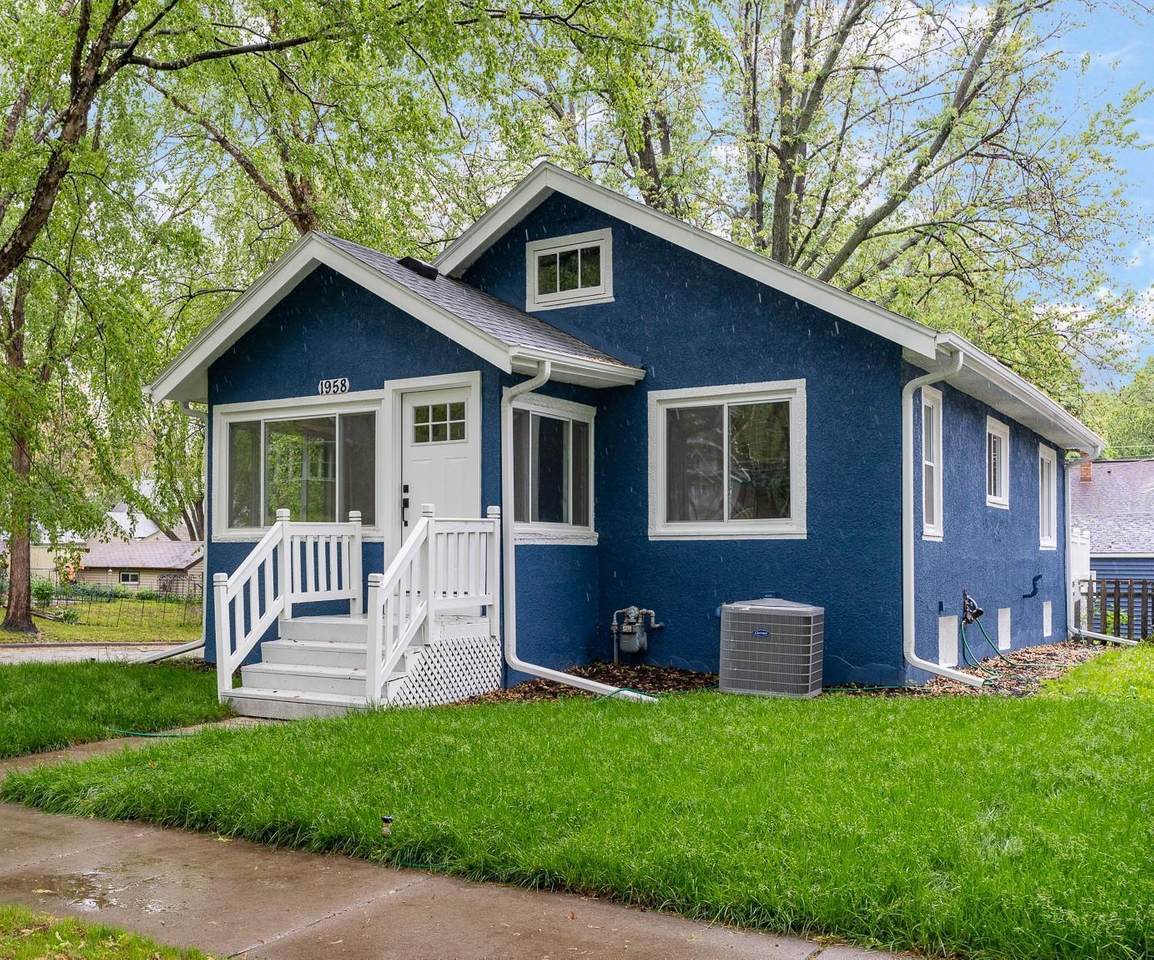 1958 Hyacinth Avenue - Photo 1