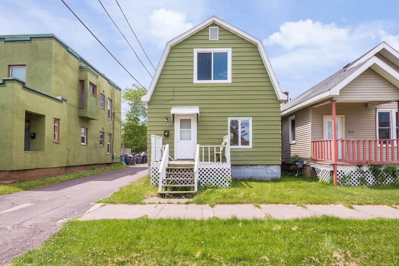 1629 Baxter Avenue - Photo 1