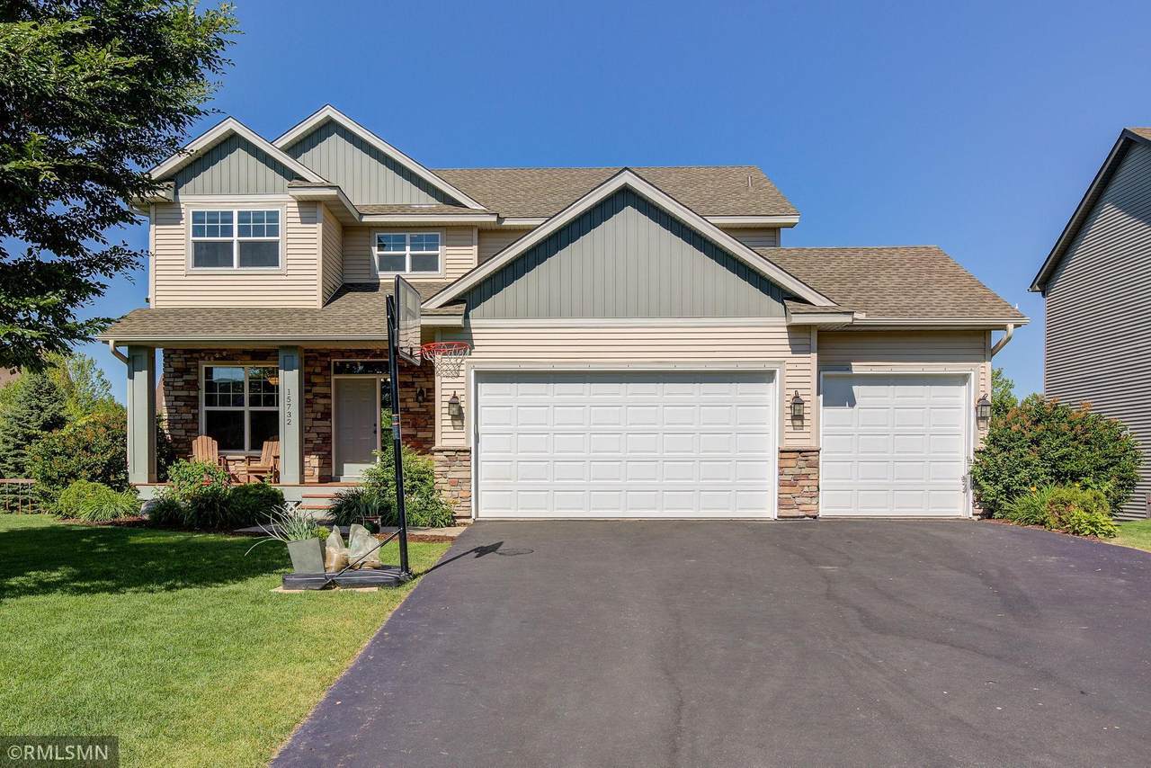 15732 Fairoaks Avenue - Photo 1