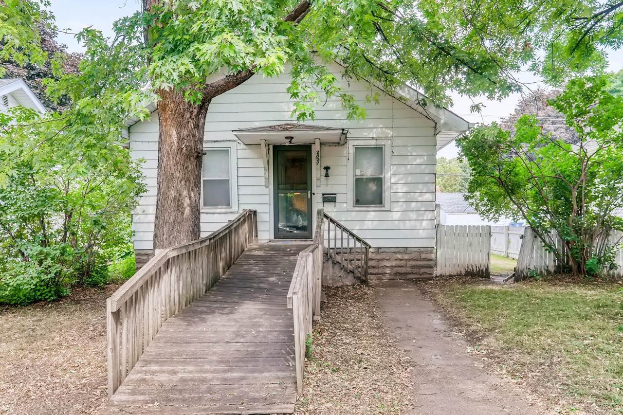 2837 34th Avenue - Photo 1