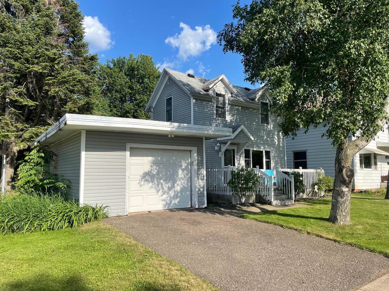 324 Harriman Avenue - Photo 1