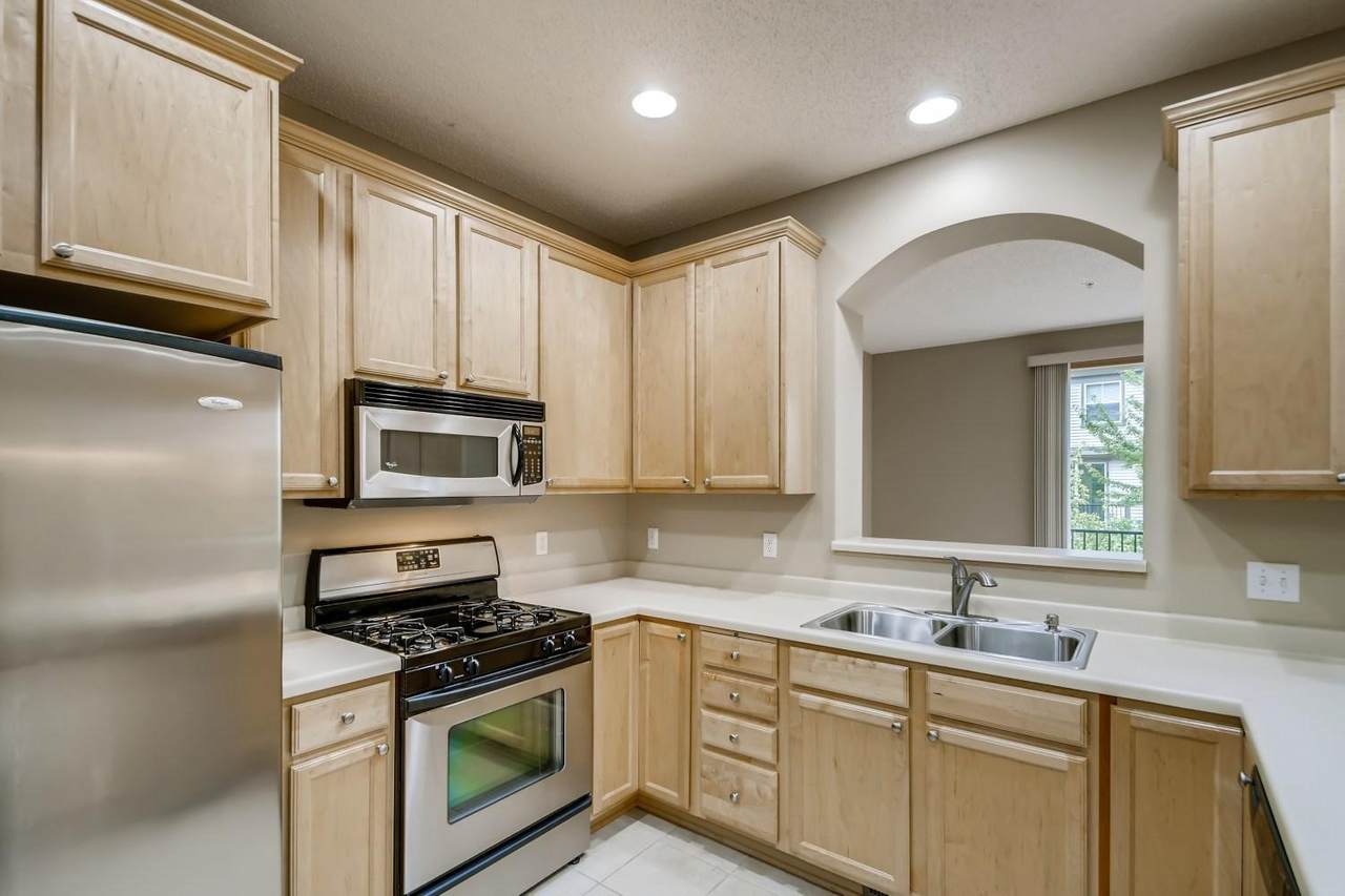 11204 Kinsley Street - Photo 1