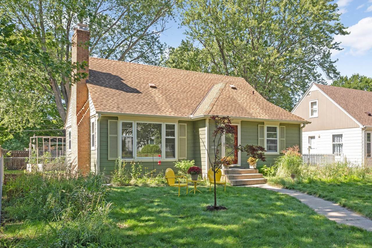 6024 11th Avenue - Photo 1
