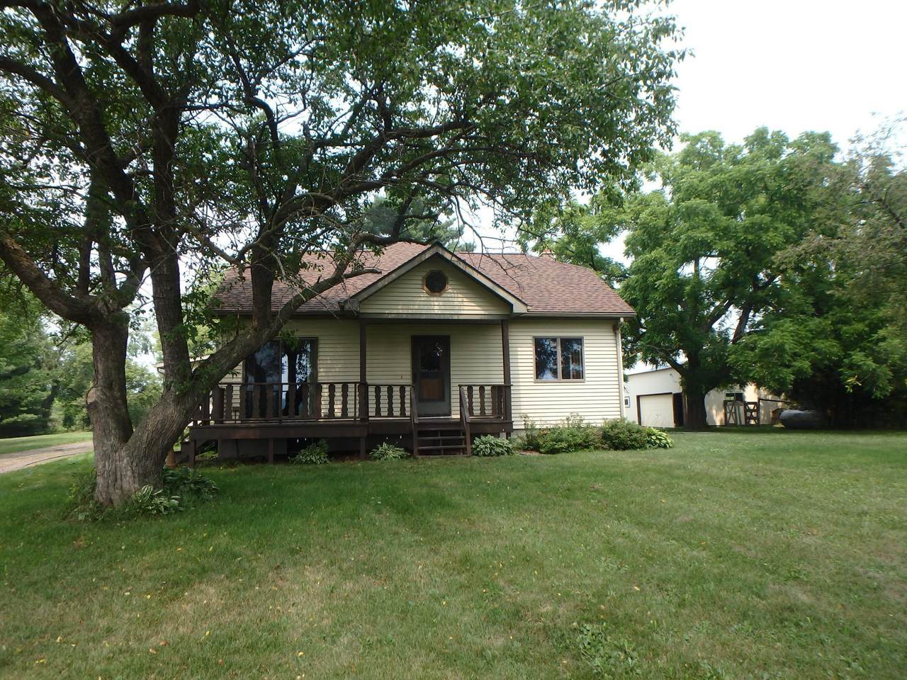 1478 20 1/2 - Photo 1