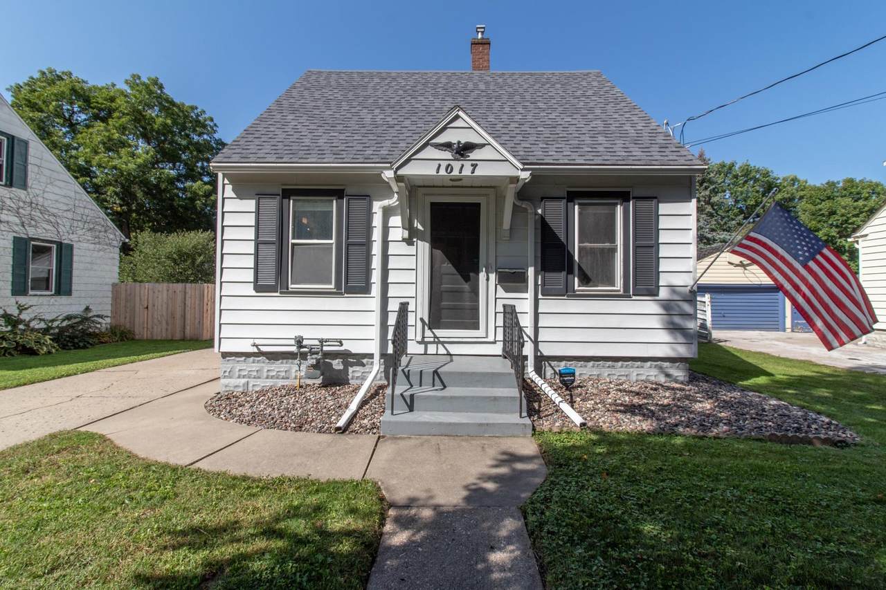 1017 6th Avenue - Photo 1