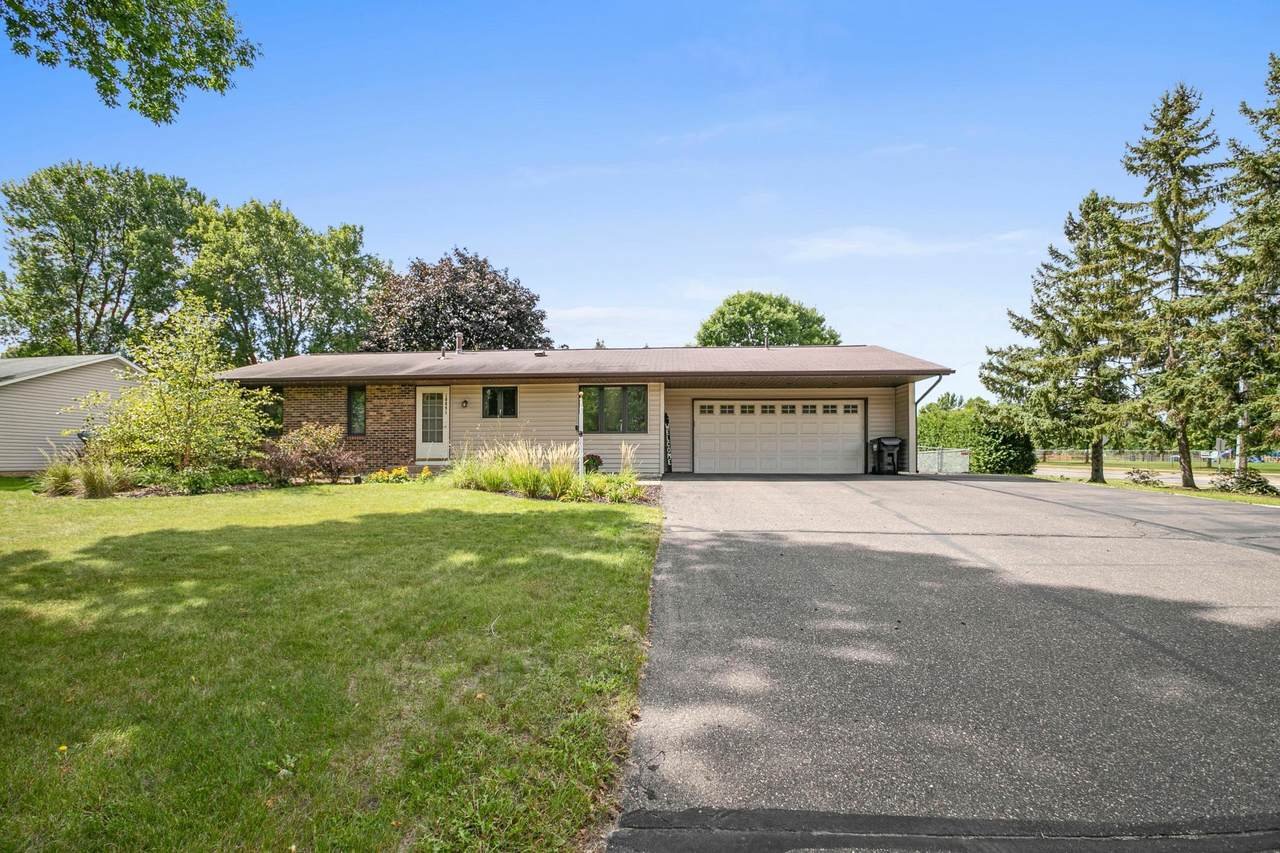 10891 Lancaster Lane - Photo 1